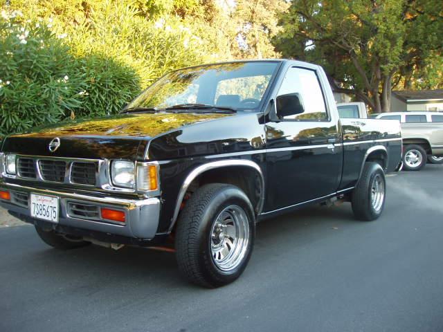 1993 Nissan Pickup GLT Loaded