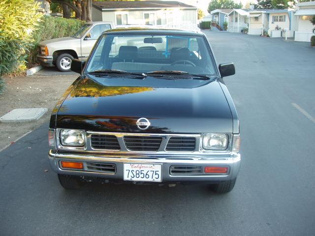 1993 Nissan Pickup GLT Loaded