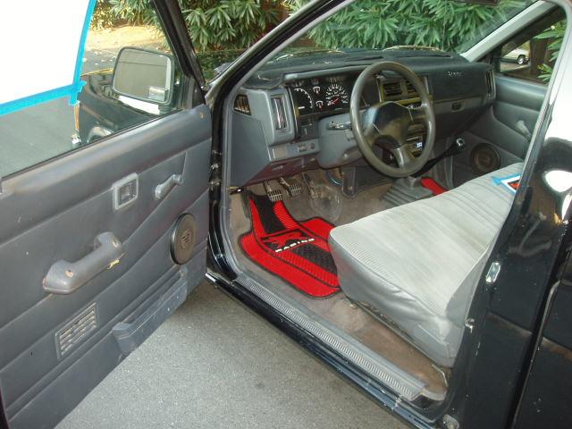 1993 Nissan Pickup GLT Loaded