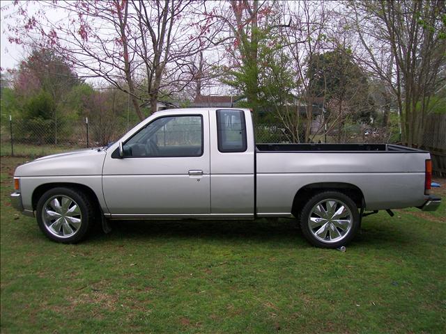 1997 Nissan Pickup Unknown