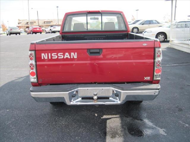 1997 Nissan Pickup SE 2WD