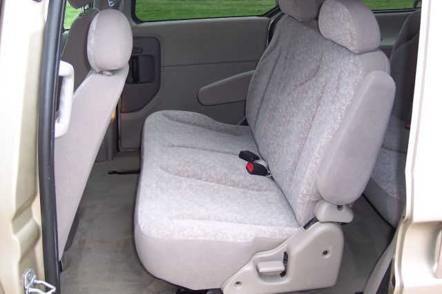 1999 Nissan Quest 2002 Chevrolet LTZ