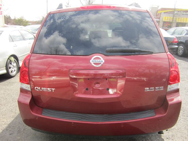 2004 Nissan Quest LE