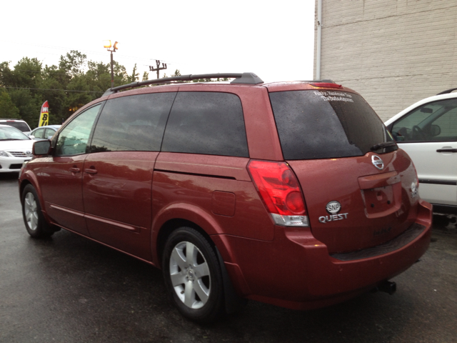 2004 Nissan Quest LE