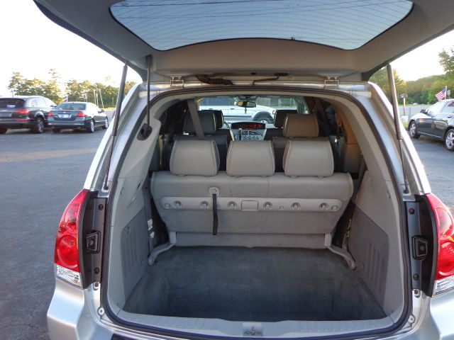 2004 Nissan Quest LE