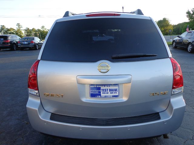 2004 Nissan Quest LE