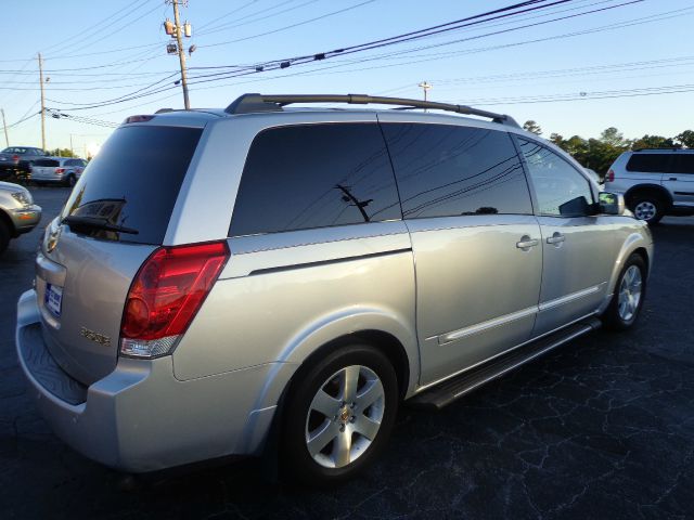 2004 Nissan Quest LE