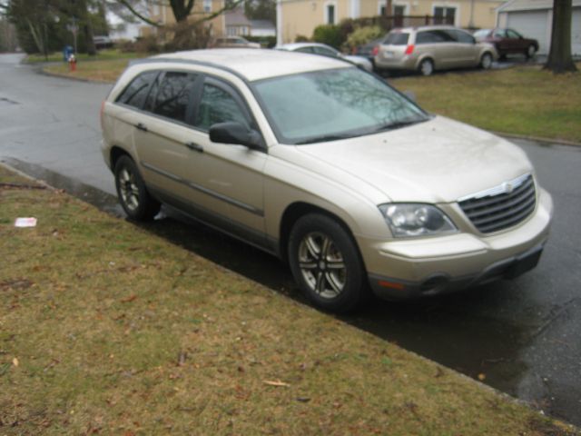 2004 Nissan Quest ST Pickup 4D 5 1/2 Ft