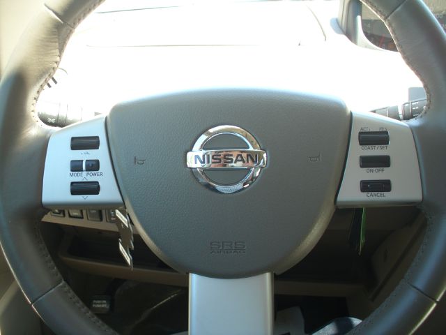 2004 Nissan Quest LE