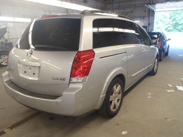 2004 Nissan Quest LE