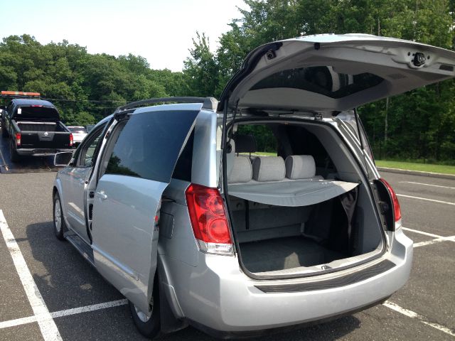 2004 Nissan Quest ST Pickup 4D 5 1/2 Ft