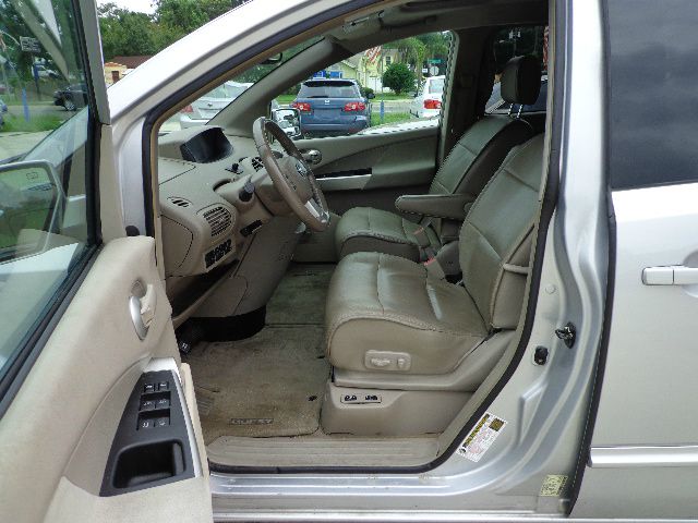 2004 Nissan Quest LE