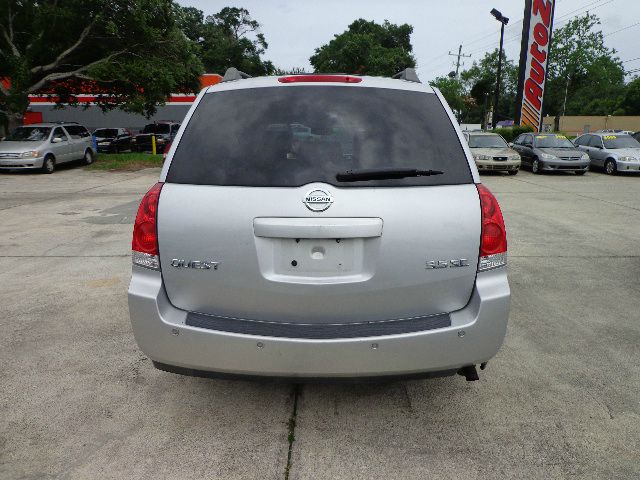 2004 Nissan Quest LE