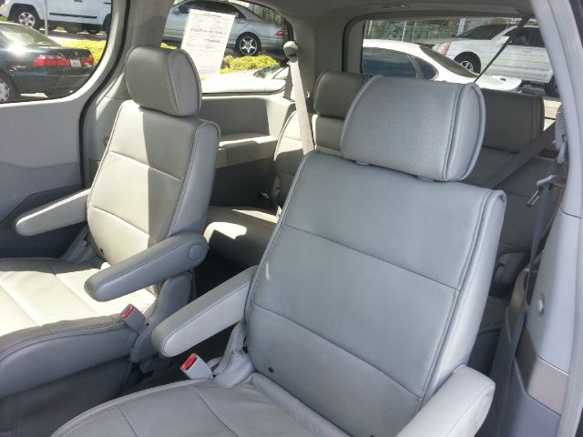 2004 Nissan Quest LE