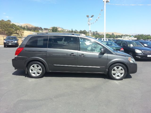 2004 Nissan Quest LE