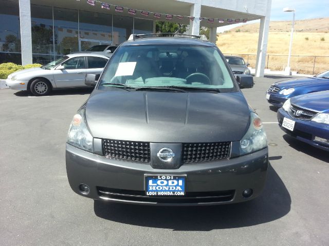 2004 Nissan Quest LE