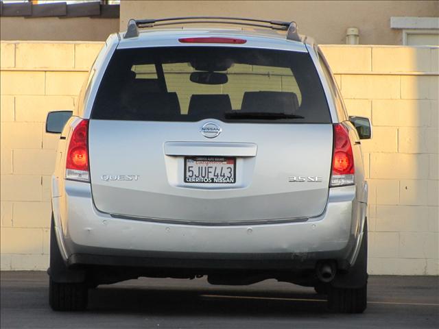 2004 Nissan Quest LE