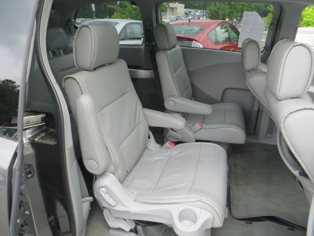 2005 Nissan Quest ST Pickup 4D 5 1/2 Ft