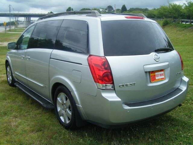 2005 Nissan Quest LE