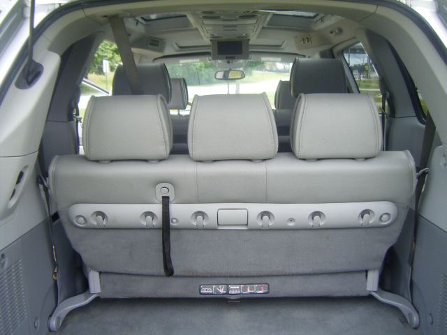 2005 Nissan Quest LE