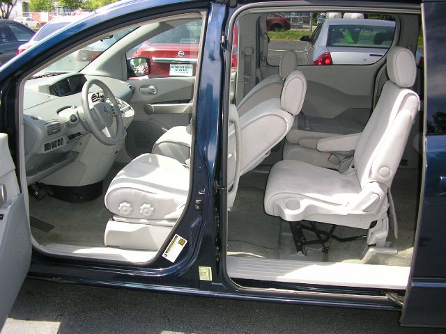 2005 Nissan Quest LE