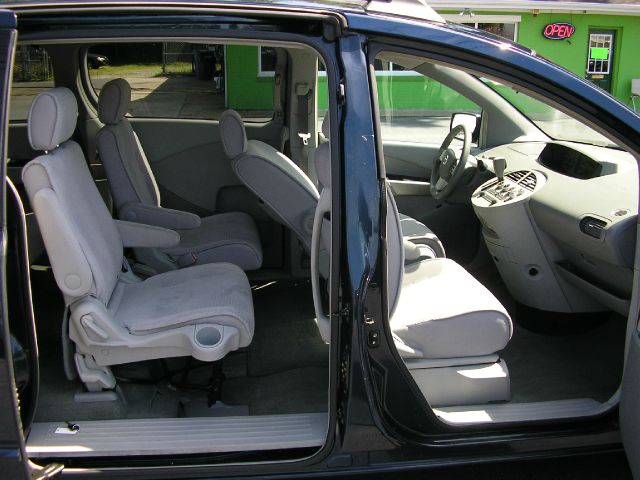 2005 Nissan Quest LE