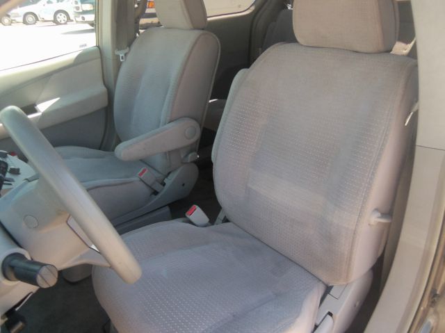 2005 Nissan Quest Unknown