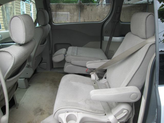 2005 Nissan Quest LE