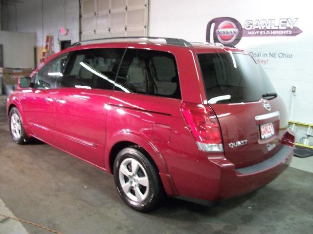 2007 Nissan Quest 2