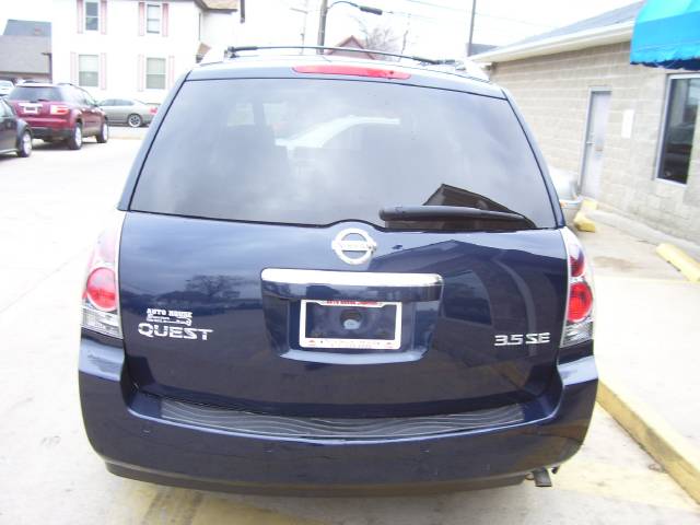 2007 Nissan Quest SE