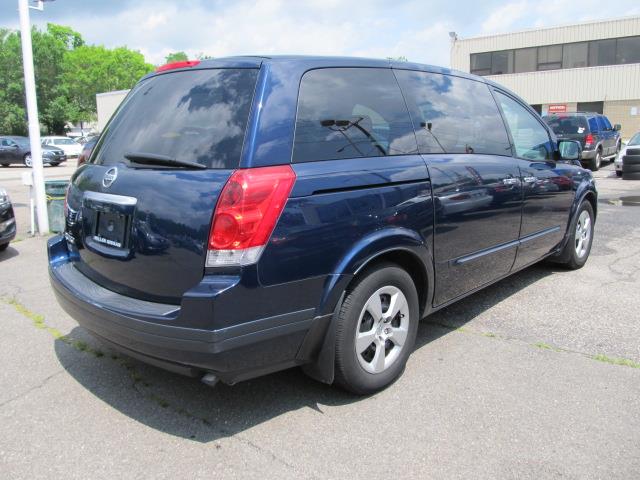 2008 Nissan Quest Base