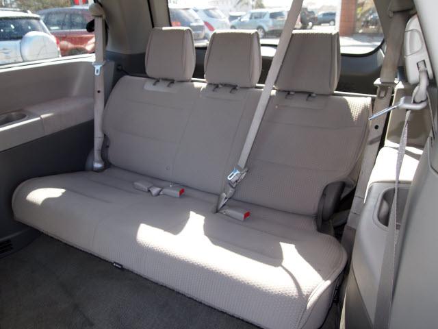 2008 Nissan Quest 3