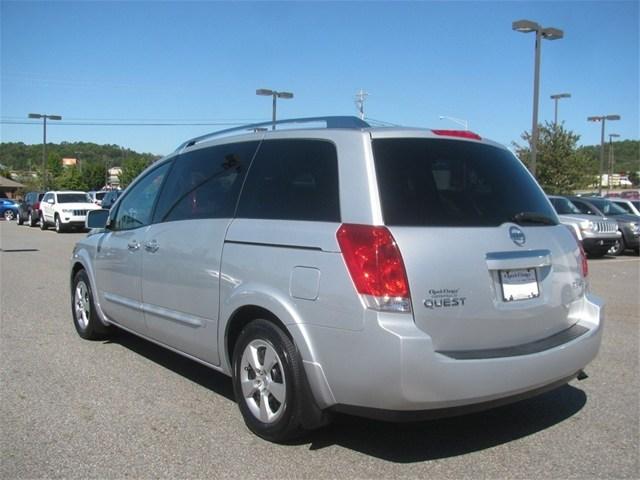 2008 Nissan Quest S320 Sedan