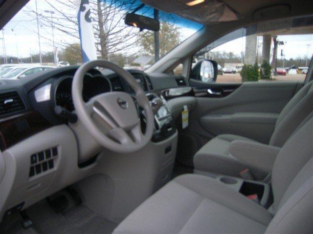 2011 Nissan Quest XR