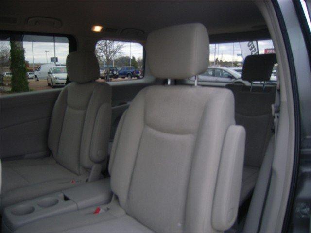 2011 Nissan Quest XR