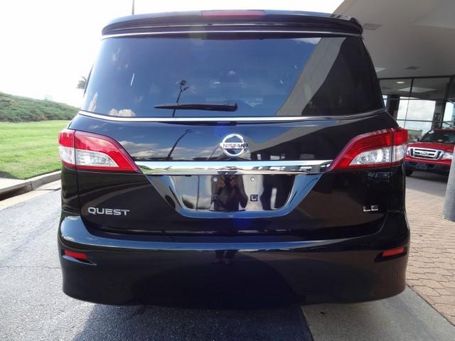 2011 Nissan Quest X