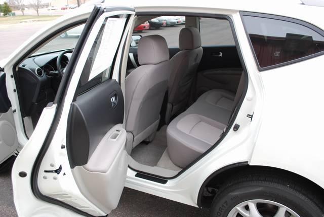 2008 Nissan Rogue LS S