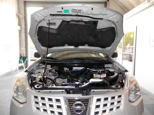 2009 Nissan Rogue Lariat Crew Cab 4WD DRW