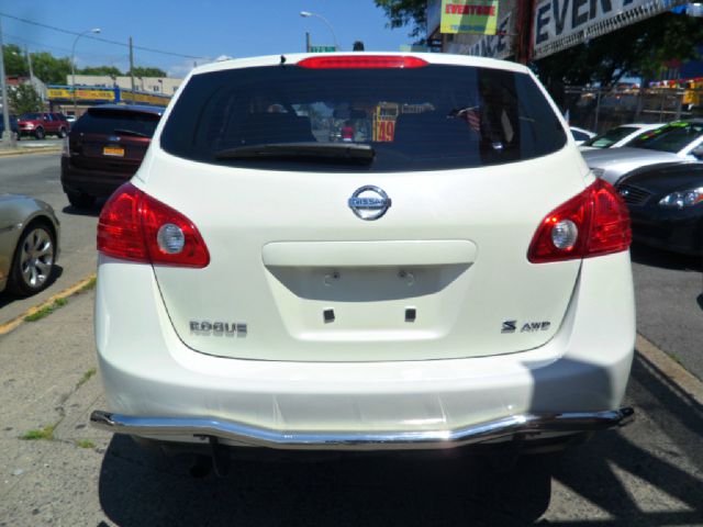 2009 Nissan Rogue Lariat Crew Cab 4WD DRW