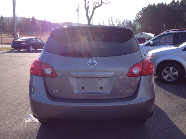 2010 Nissan Rogue Lariat Crew Cab 4WD DRW