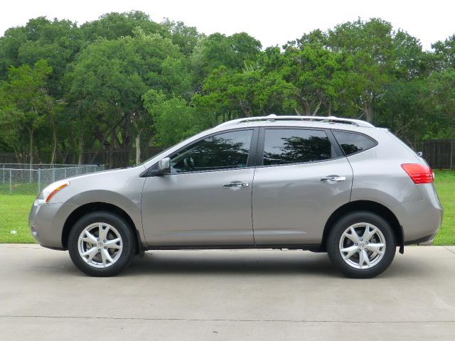 2010 Nissan Rogue Luxury Edition PKG