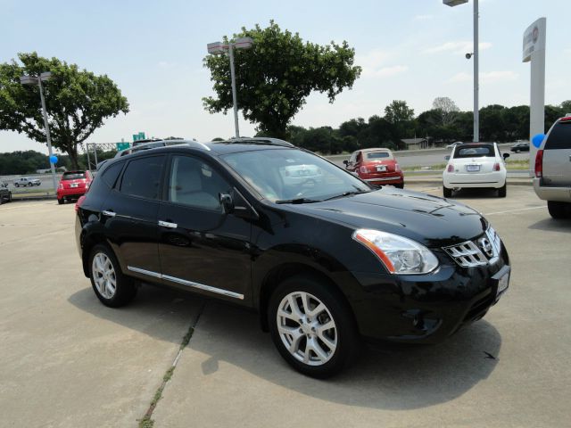 2011 Nissan Rogue LS S