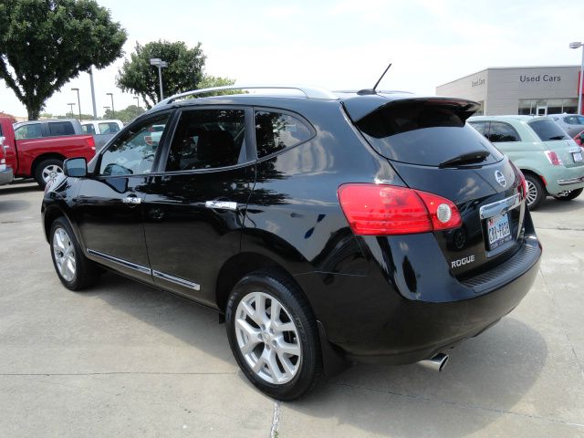 2011 Nissan Rogue LS S