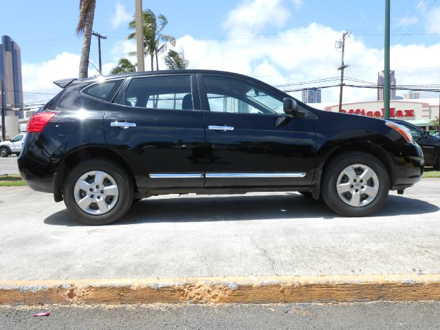 2011 Nissan Rogue Touring / AWD