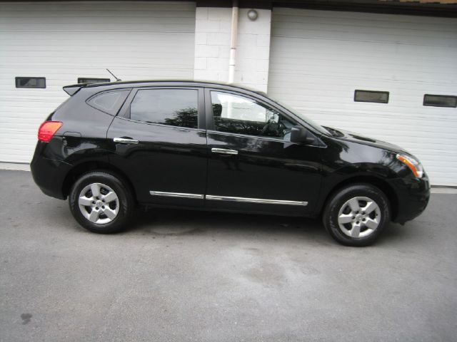 2011 Nissan Rogue Lariat Crew Cab 4WD DRW