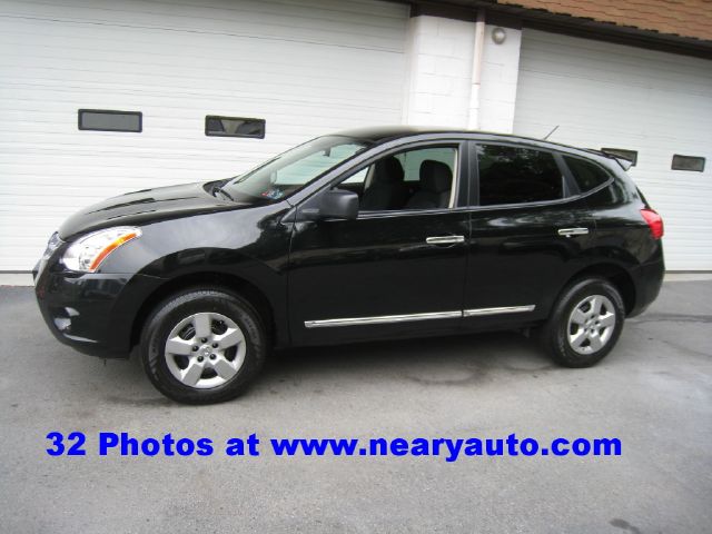 2011 Nissan Rogue Lariat Crew Cab 4WD DRW