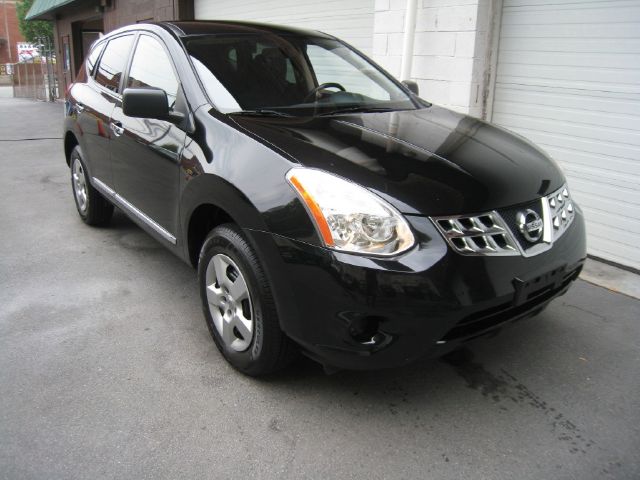 2011 Nissan Rogue Lariat Crew Cab 4WD DRW