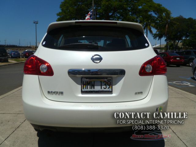 2011 Nissan Rogue Lariat Crew Cab 4WD DRW