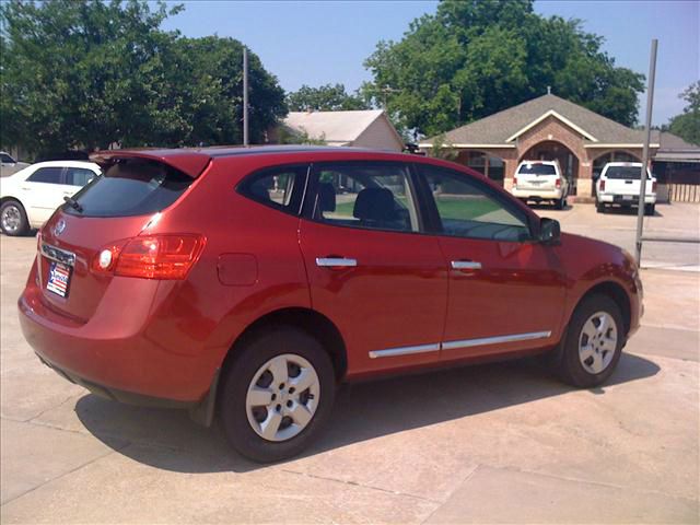 2011 Nissan Rogue Touring / AWD