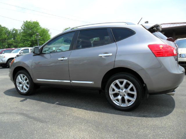 2011 Nissan Rogue 2.5S ONE Owner